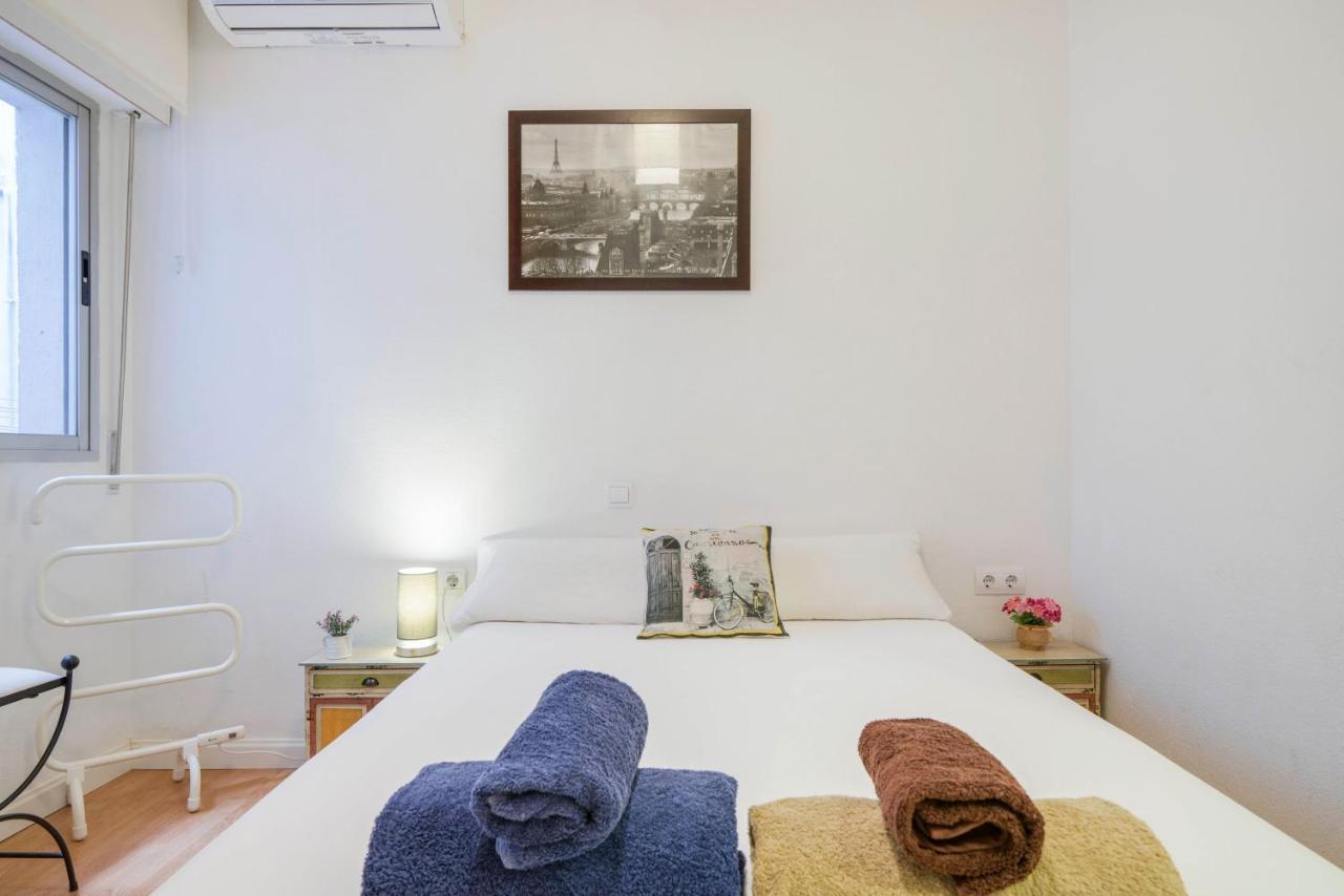 Urbanchicmalaga 3 Bedroom Spacious Quiet Historic Malaga Apt Zewnętrze zdjęcie
