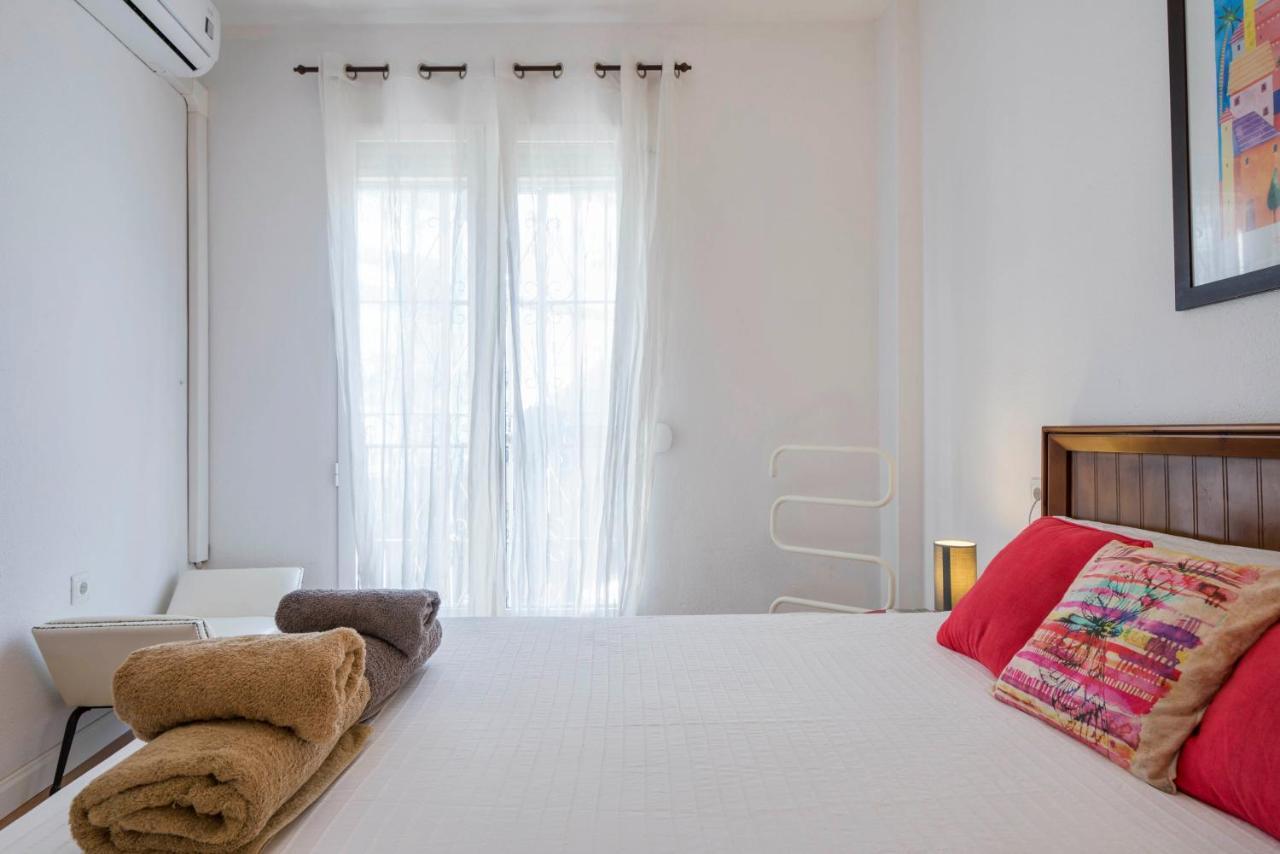 Urbanchicmalaga 3 Bedroom Spacious Quiet Historic Malaga Apt Zewnętrze zdjęcie